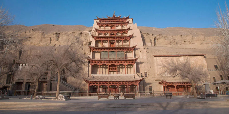 Mogao Caves (Mogao Grottoes) — UNESCO World Heritage Site